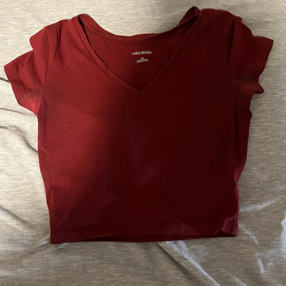 WIBLE FABLE crop tops